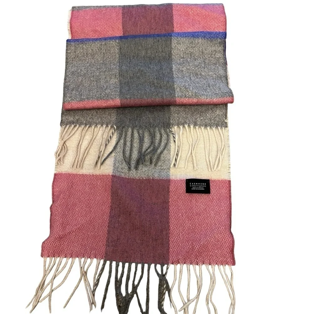 BLOOMINGDALE’S striped 100% cashmere striped scarf, cream pink blue & gray